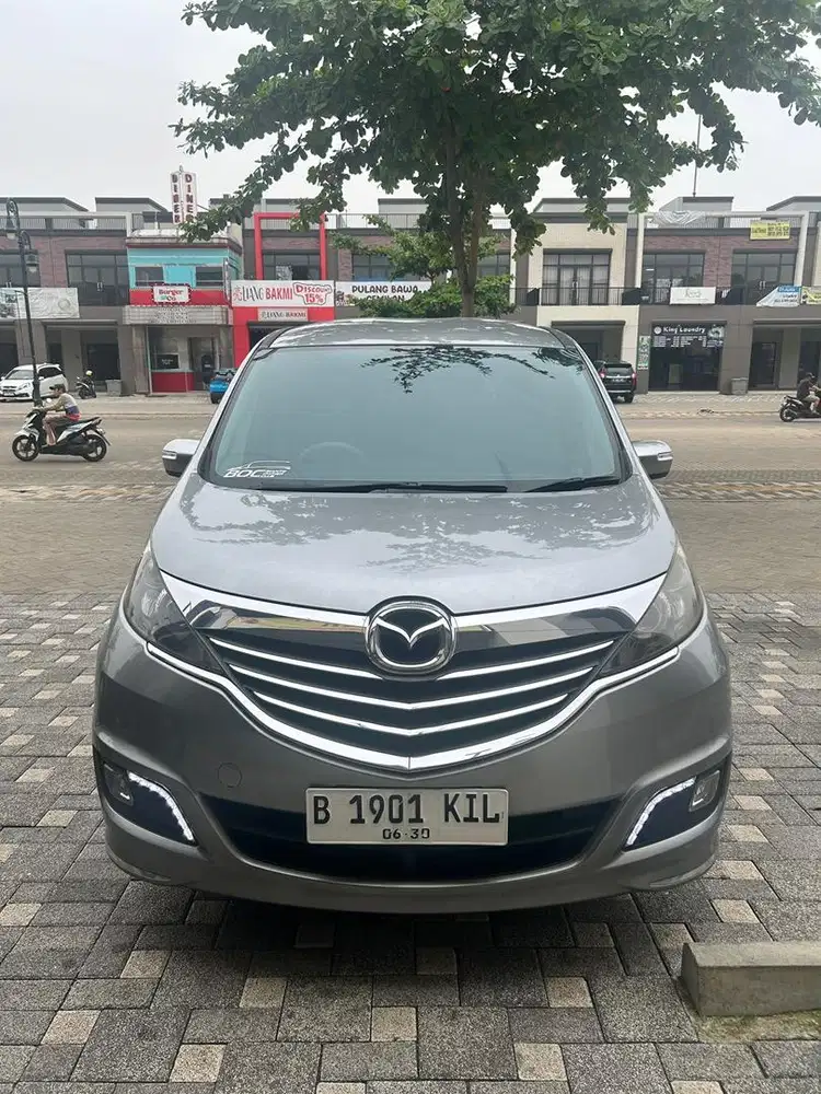 Dijual Mazda Biante Skyactive 2015