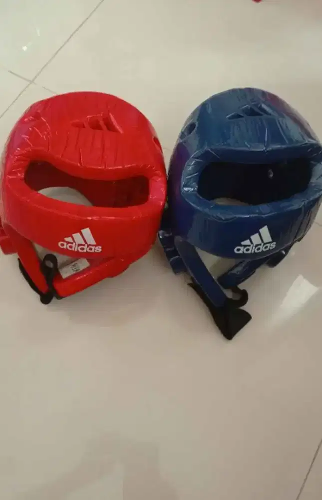 Bismillah Dijual headguard Tekowndo Merk Adiddas Original 2 pisc