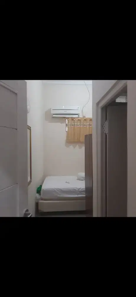 Sewa kamar untuk 2 orang khusus wanita