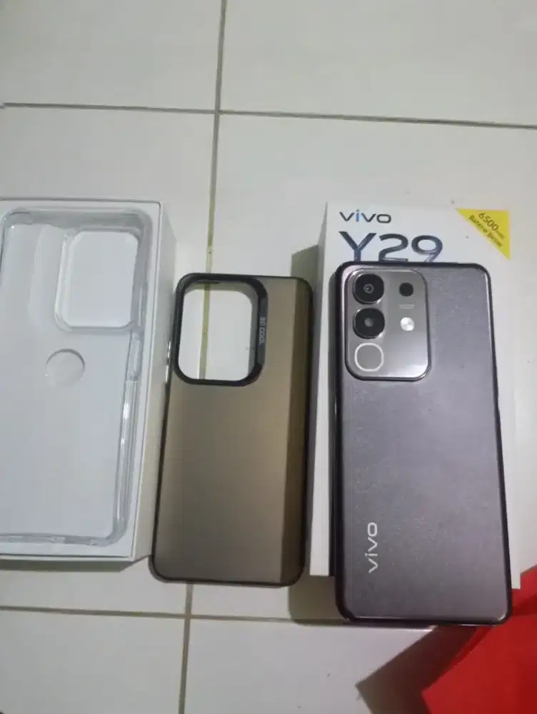 Vivo y29 Ram 8+8 / 256