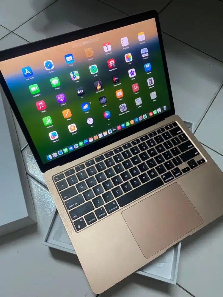 MacBook M1 2020