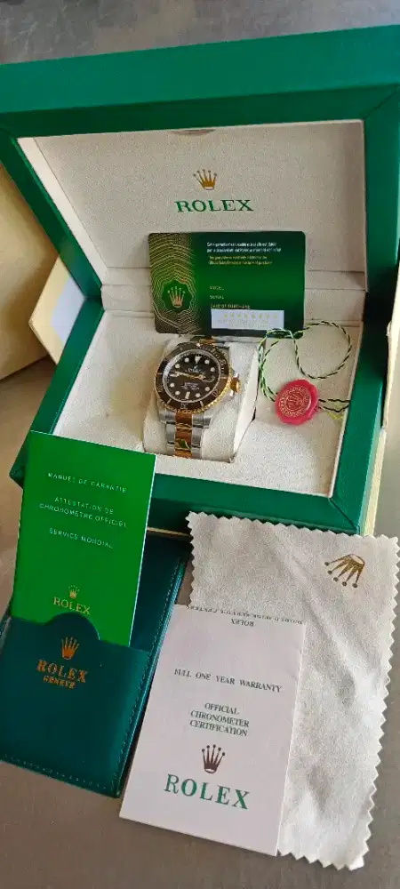 ROLEX SUBMARINER AUTOMATIC