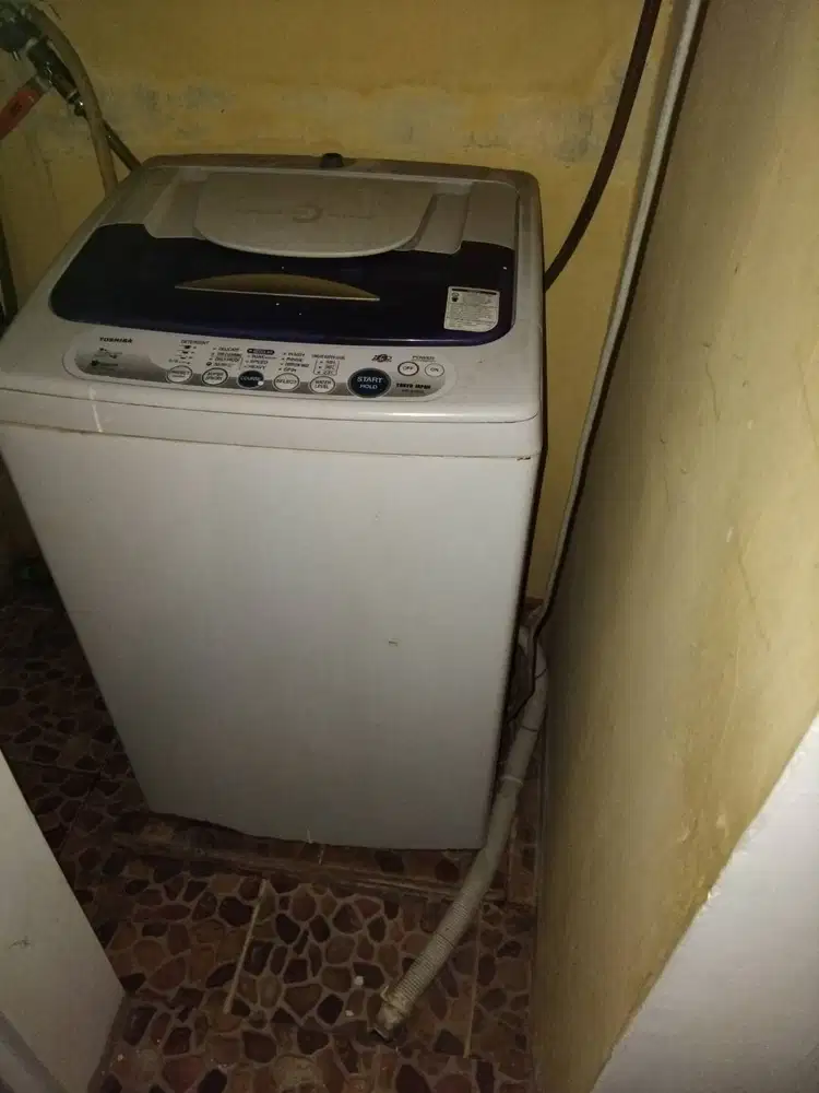 Mesin cuci toshiba 8kg