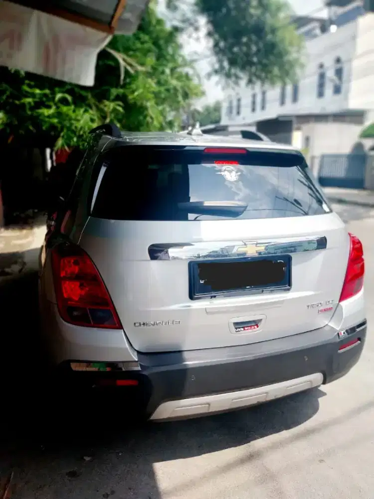 Dijual mobil chevrolet trax 2016