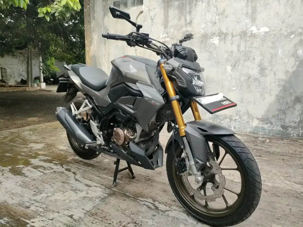 Kredit dp 6jt/TT Honda CBR CB150R 150 low KM CB 150R Vixion MT15