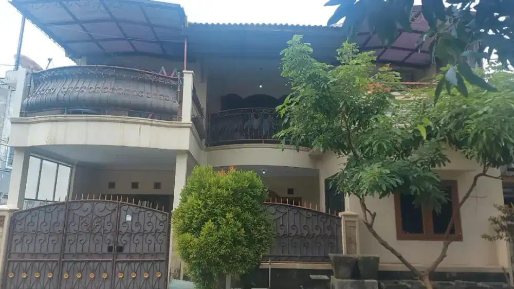 Rumah 2 lantai  siap huni di duta bumi harapan indah bekasi