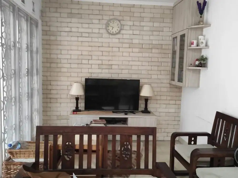 Dijual Rumah Bagus Siaphuni di Sektor 3 Bintaro Jaya