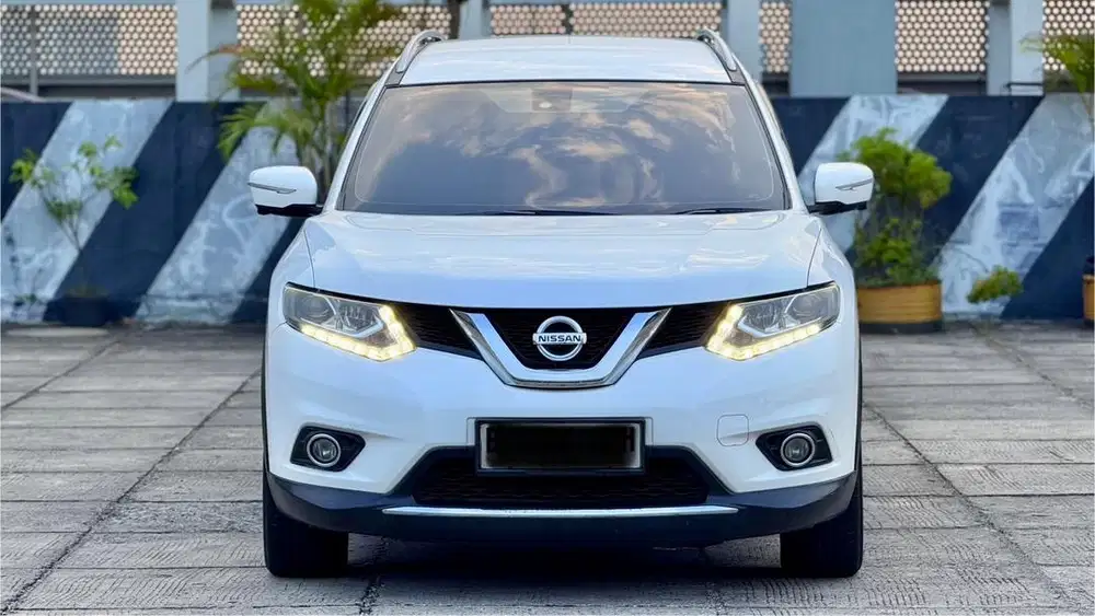 Nissan X - Trail 2015 Putih 2.5 CVT • SUPER CAKEP