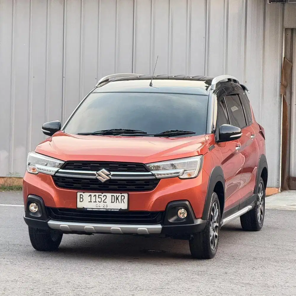 SUZUKI XL7 1.5 ALPHA AT 2022 PMk 2023 TWO TONE