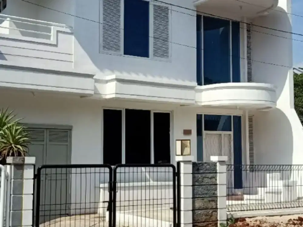 Disewakan Rumah Baru Berlokasi Strategis di Taman Modern Cakung