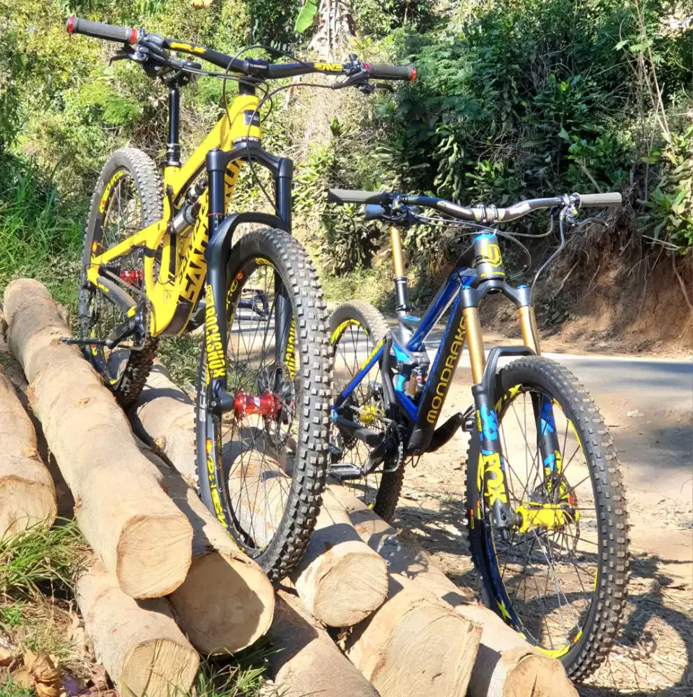Sepeda Gunung Downhill Mondraker dune XR Santa Cruz Nomad 3 Carbon