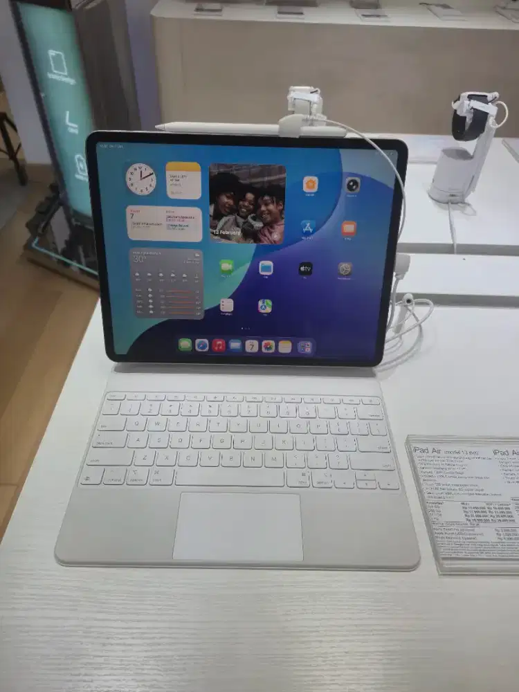 IPAD AIR 13INCI MEMORI  128GB PROMO CREDIT BUNGA 0% FRE 2KALI CICILAN