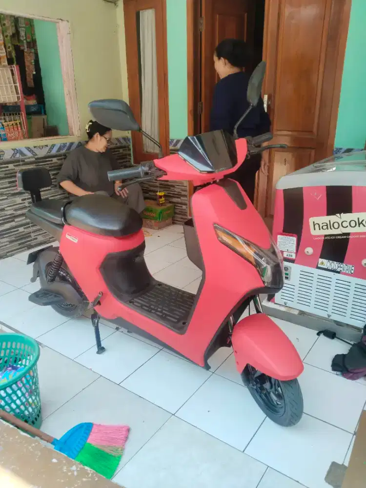 Dapat hadiah kantor D65 terbaru mulus baru nenerapa bulan