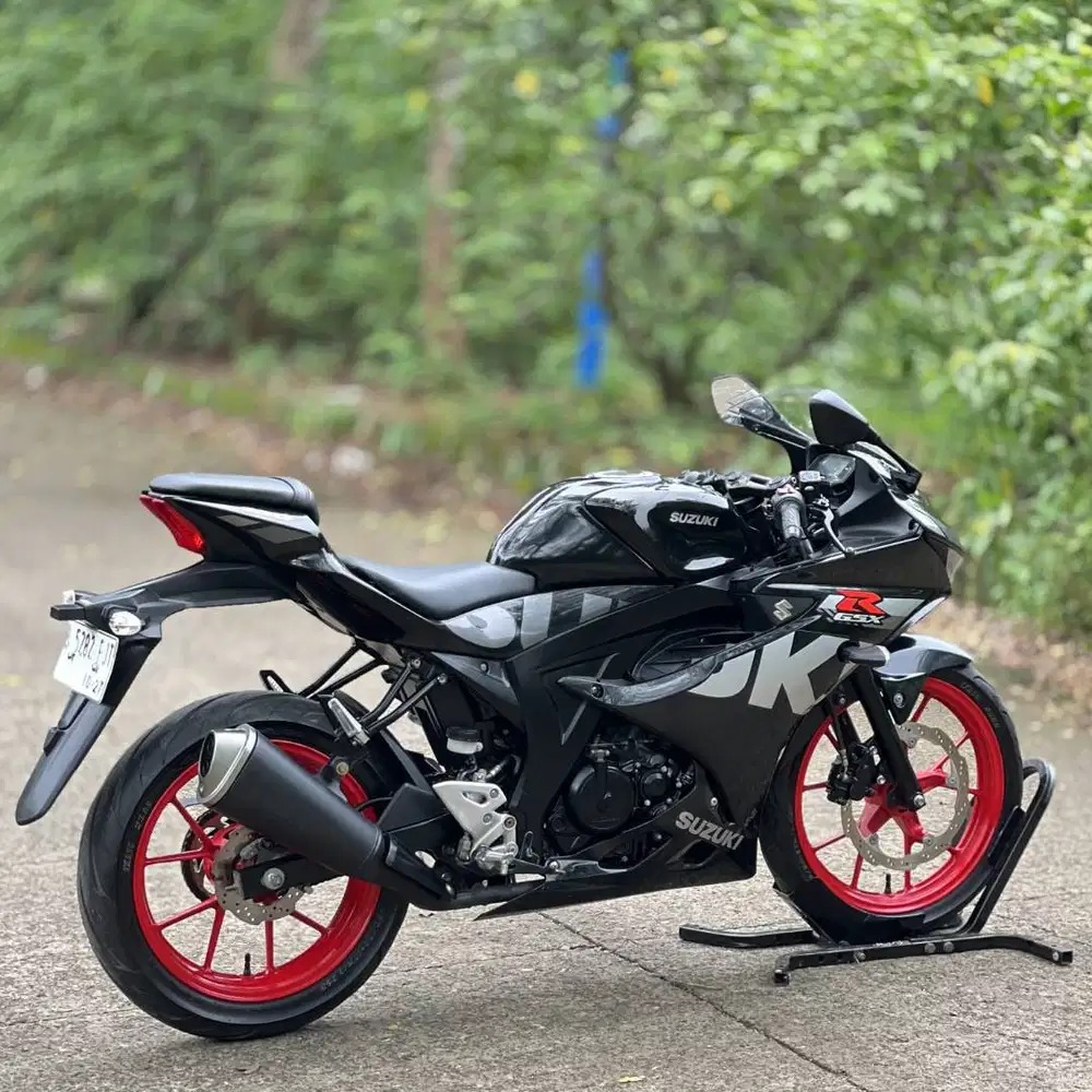 KM 9K AJA! SUZUKI GSX 150R HITAM 2022 PAJAK PANJANG SUPERB