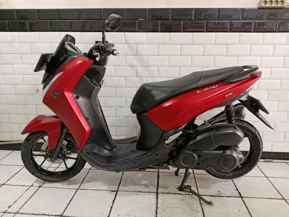 Yamaha lexi 2019 mesin halus terawat
