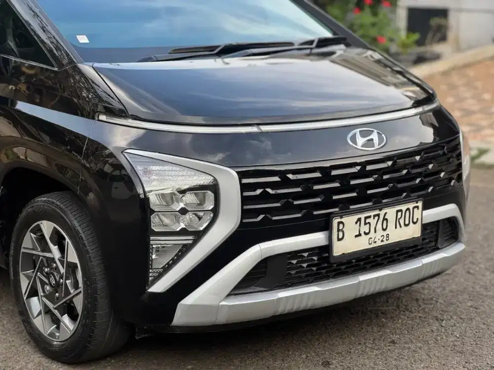 Hyundai Stargazer Prime Captain Seat 1.5 AT 2023 Matic Hitam