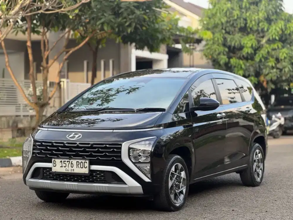 Hyundai Stargazer Prime Captain Seat 1.5 AT 2023 Matic Hitam
