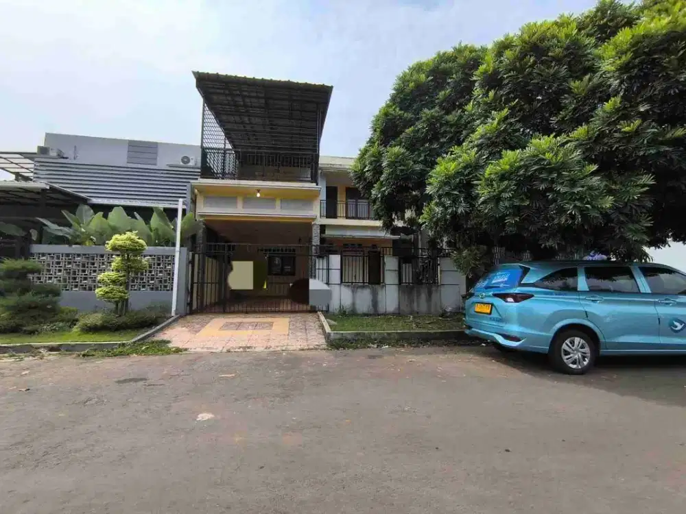 DISEWAKAN RUMAH DIPINGGIR JALAN KENCANA LOKA BSD