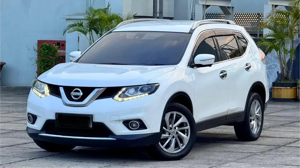 Nissan X- TRAIL 2015 Putih • Km 90.xxx • Tangan 1 Dari baru