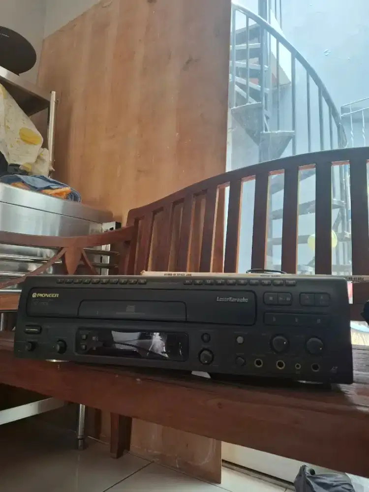 PIONEER CD CDV LD PLAYER
