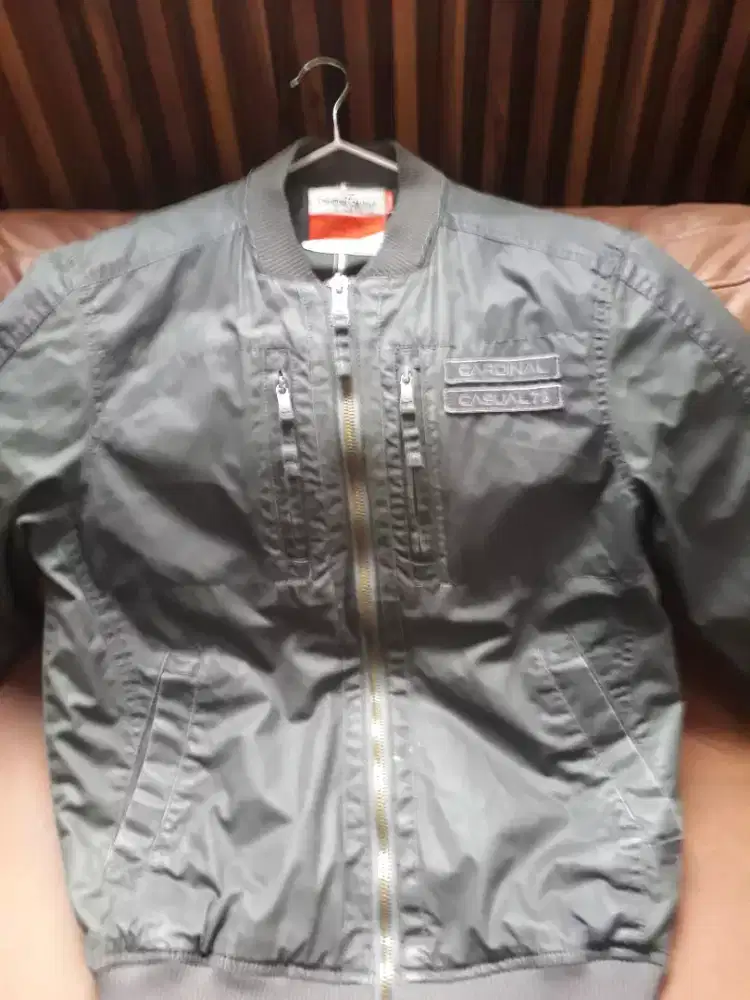 Jaket casual cardinal ukuran Middle