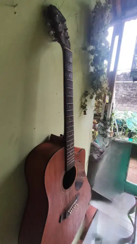 GITAR ARTISAN TANAM BESI