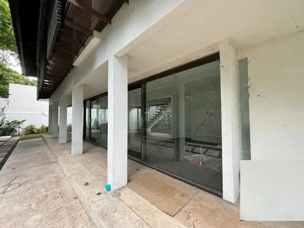 RUMAH ISEN INTERNATIONAL SURABAYA AREA STRATEGIS NYAMAN RON.A1826