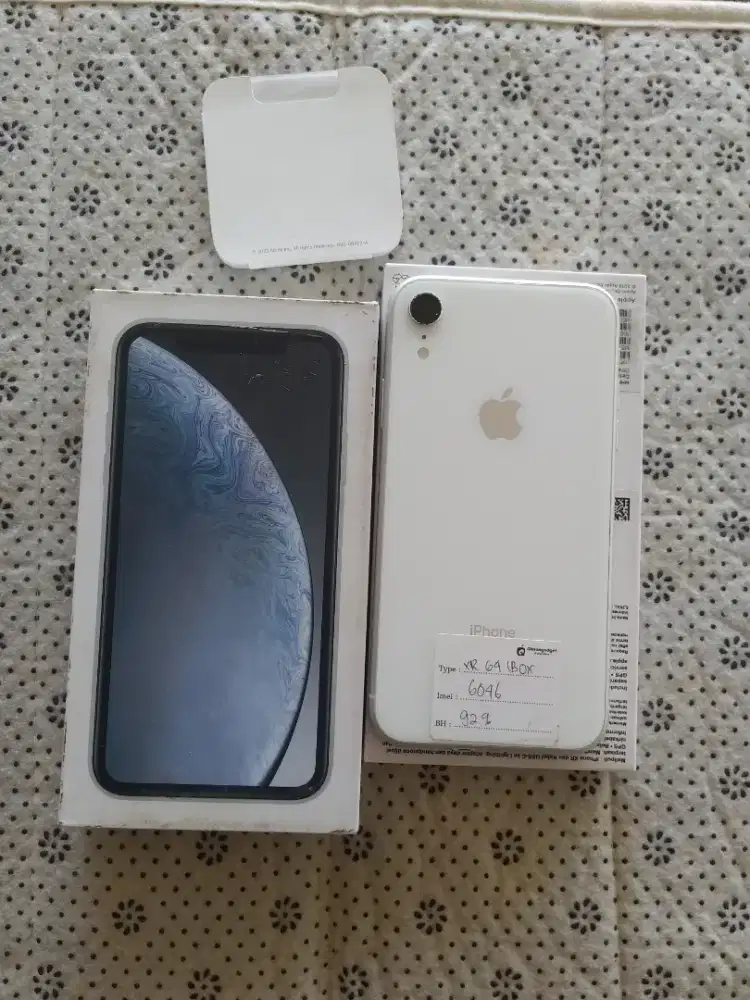 Iphone XR 64GB Second ibox no. Minus fullset