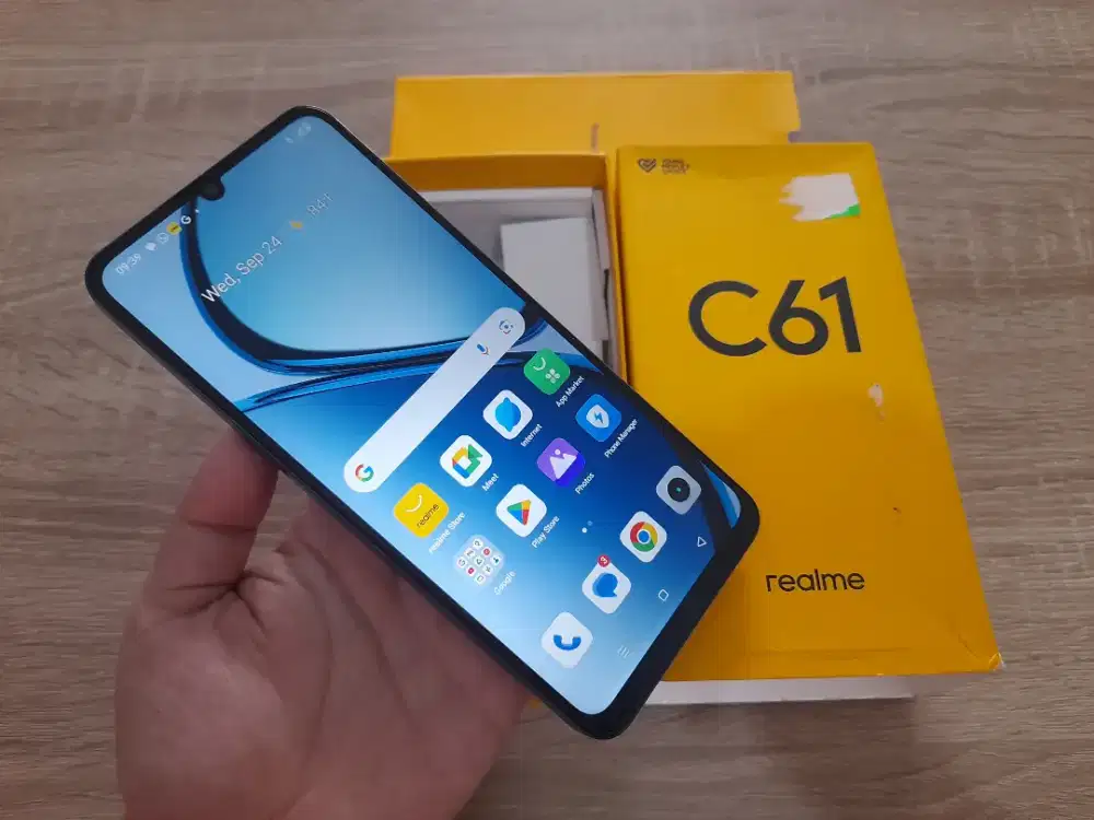 Realme C61-Finger.4G.ram 8GB/128GB.GOLDEN PONSEL