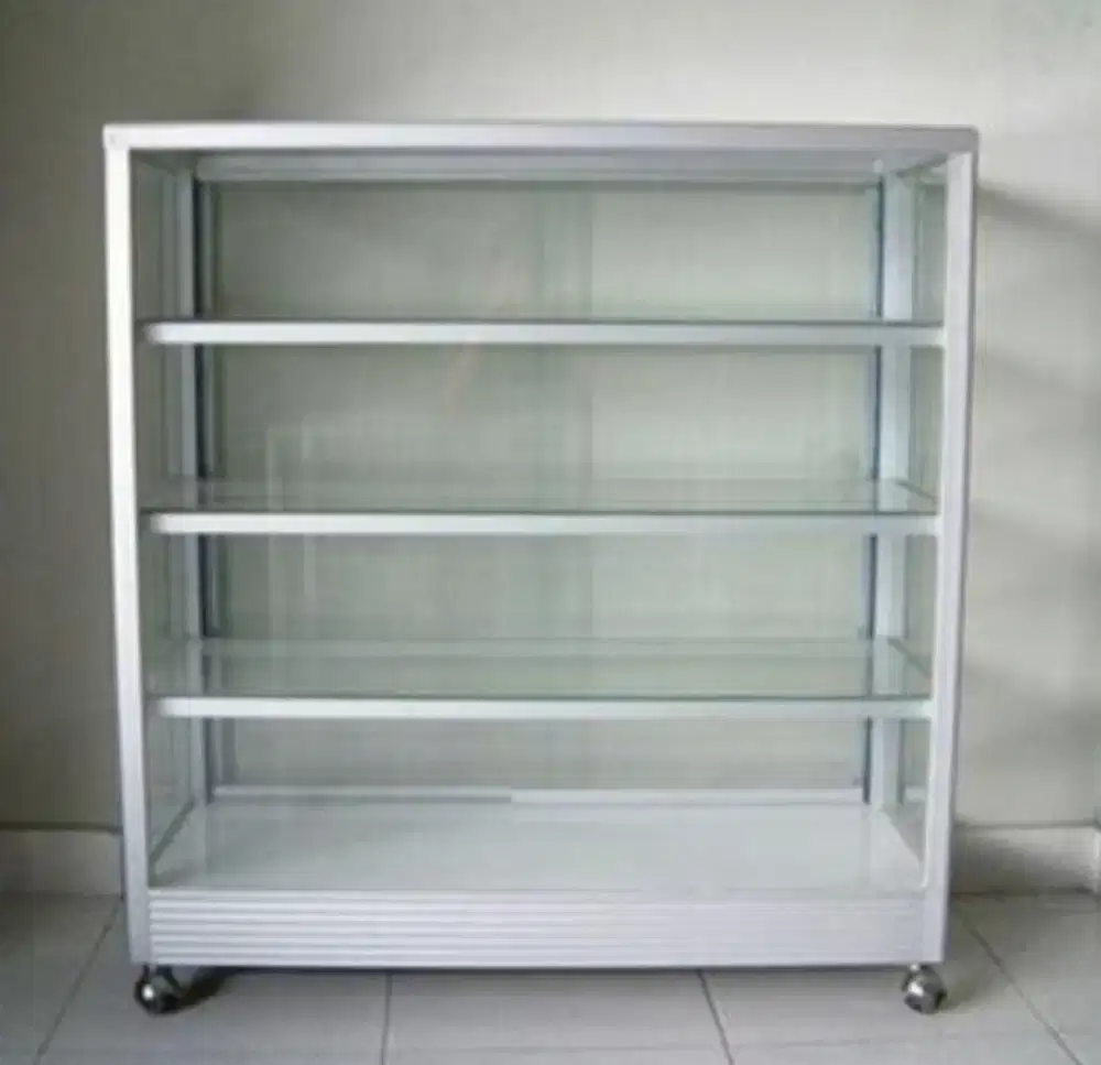 Dijual kaca etalase baru