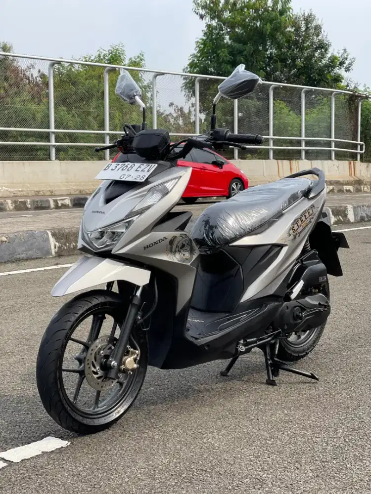 Honda BEAT STREET 2023 Cash Kredit Bergaransi