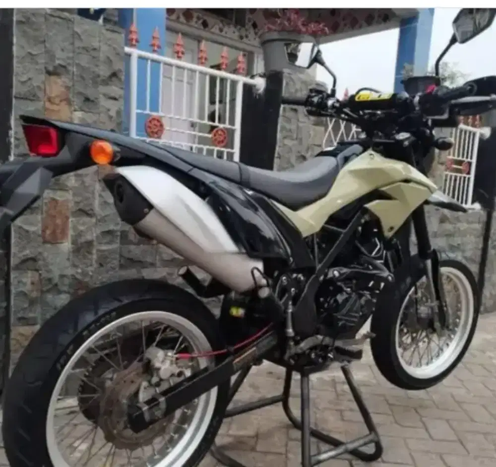 Dijual Kawasaki D-Tracker 2021