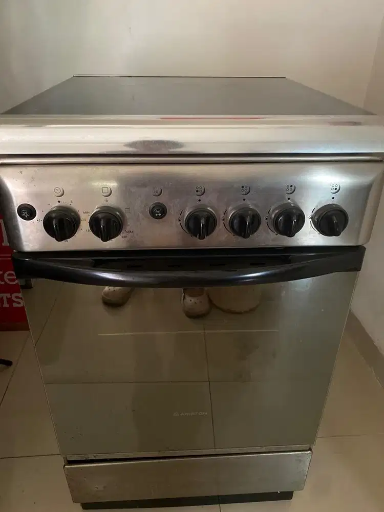 Kompor gas oven 4 tungku Ariston