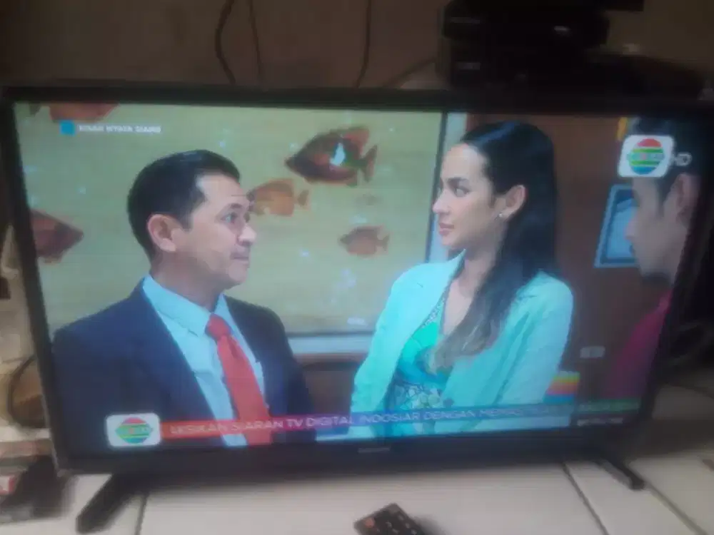 Tv led 24 inch samsung+stb normal siap tonton nego tipis
