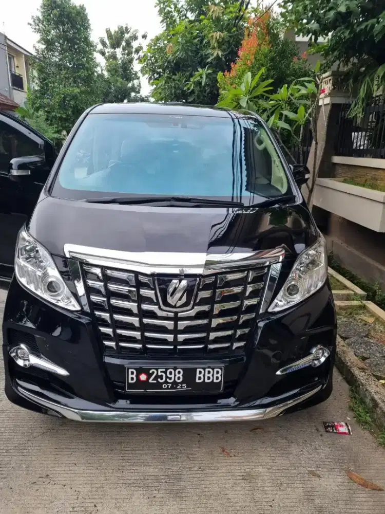 Toyota Alphard Black 2.4 G