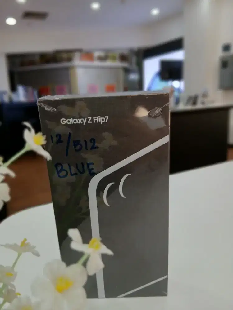SAMSUNG Z FLIP 7 12/512