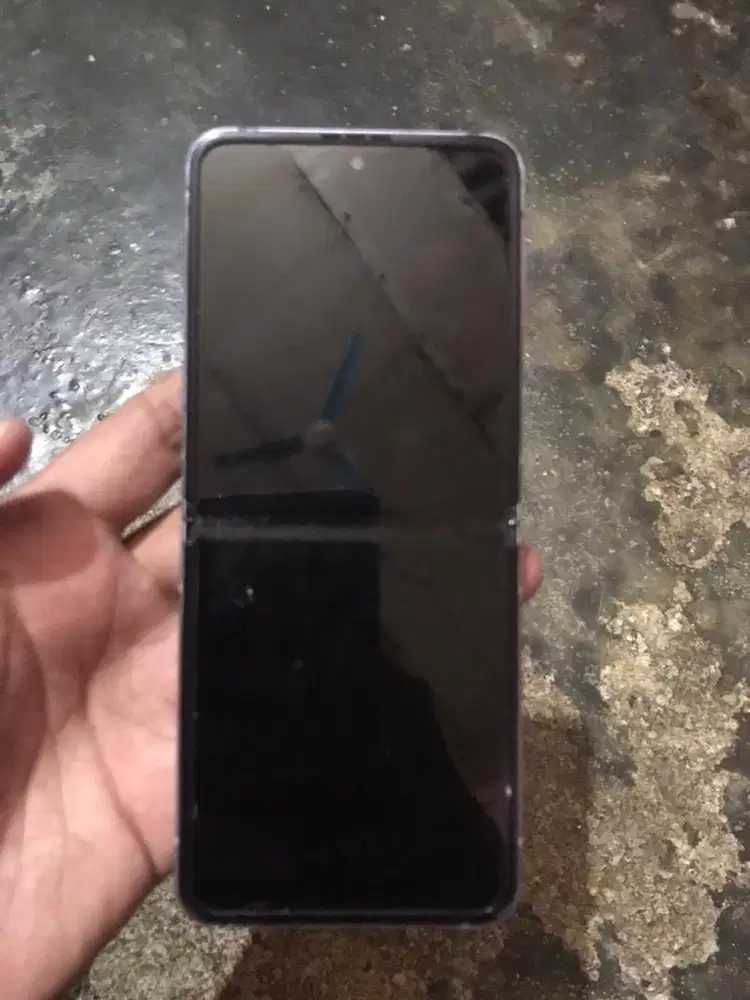 Samsung zflip 3 8/128gb