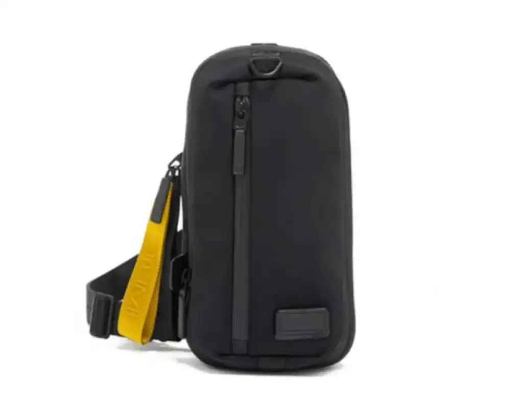 T U M I Lookout Expandable Sling - Tas Selempang Pria - Black