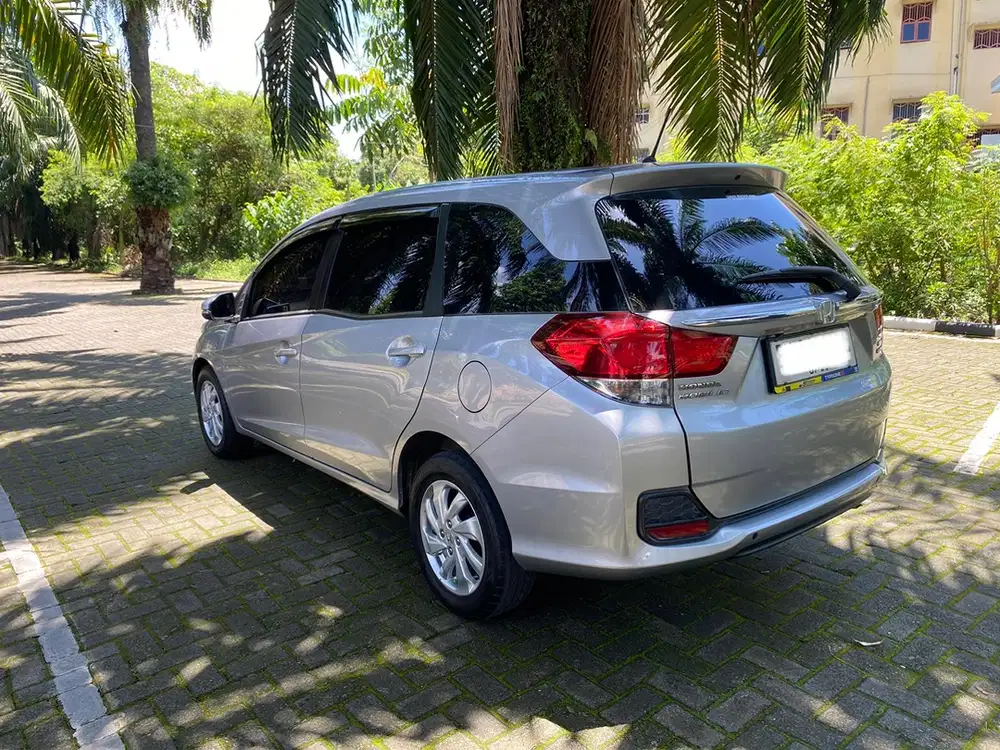 HONDA MOBILIO E CVT 2017 SILVER