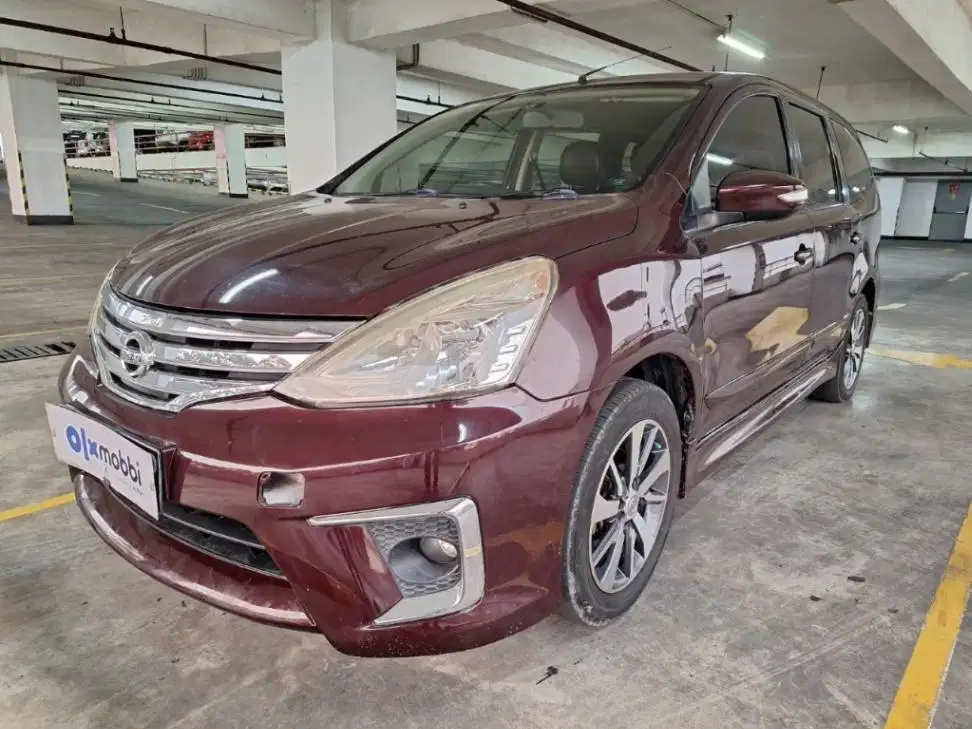 DP RENDAH Nissan Grand Livina 1.5 XV Facelift Bensin-AT 2014 EOCS
