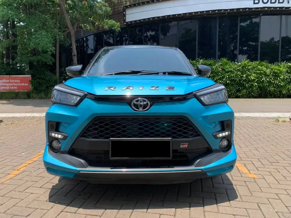 TERMURAH TOYOTA RAIZE GR 2023 AT BIRU TWO TONE