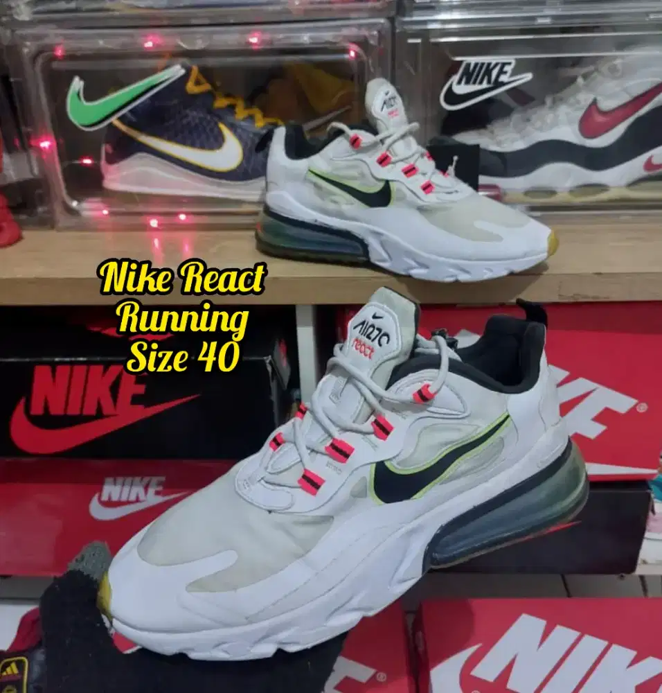 Sepatu Running Nike React