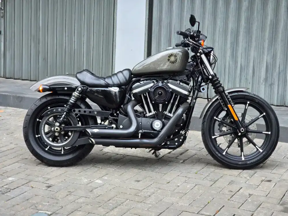 Moge Cruiser Harley Davidson Iron 883 th 2020 Pmk Like New Siap Gas