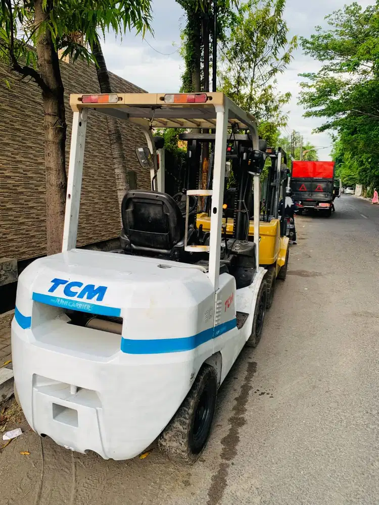 FORKLIFT TCM 3 TON MAST 3 METER STD LANGSUNG PEMILIK