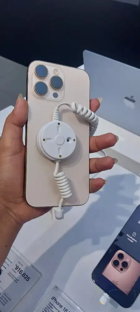 Cicilan bunga 0% iphone 16 promax
