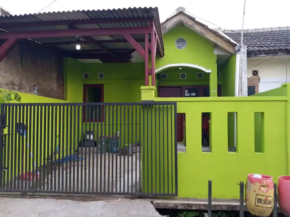 Rumah di Komplek Cingcin Permata Indah