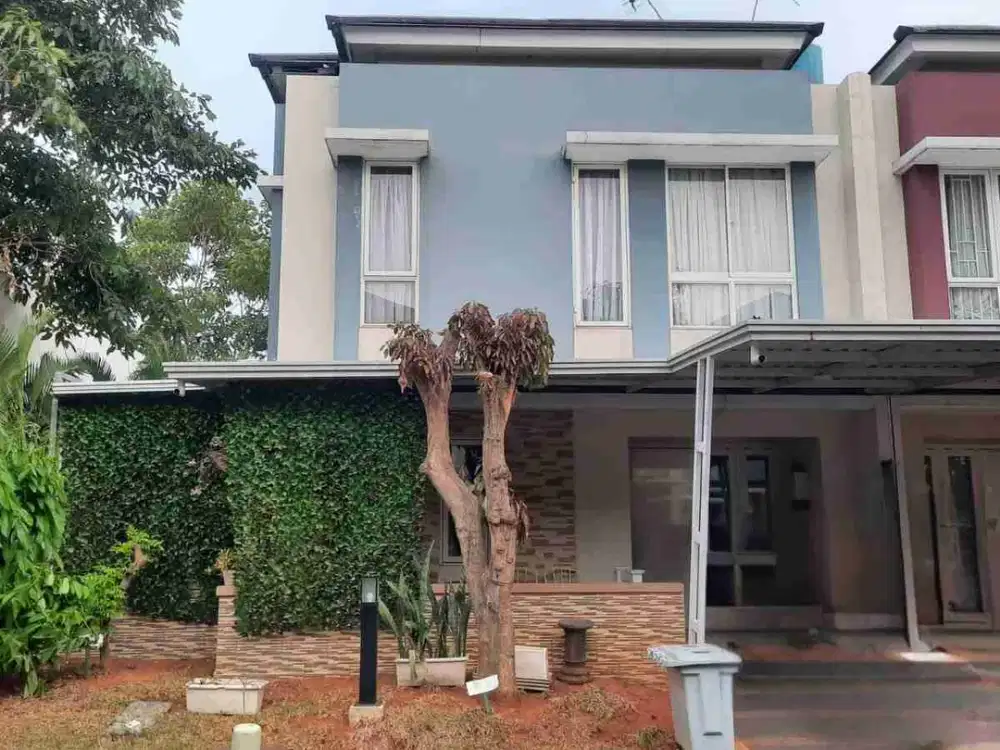 Rumah 2 Lantai samping Swimming Pool Cluster Thomson GS