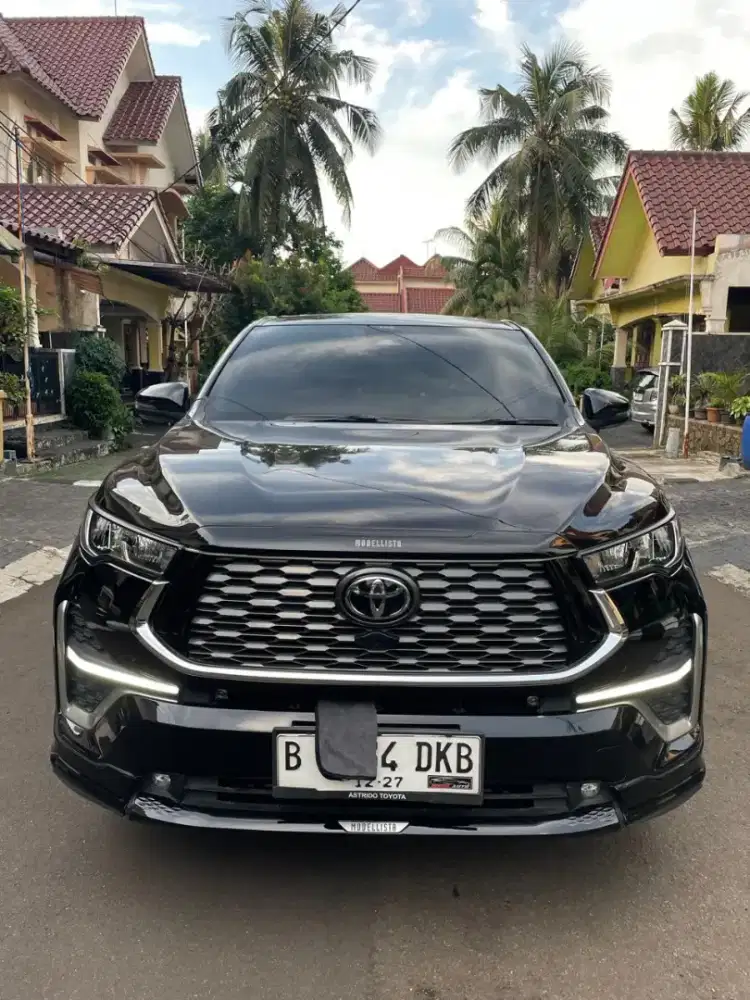 Innova Zenix Q hybrid Modelista low KM 21rb antik