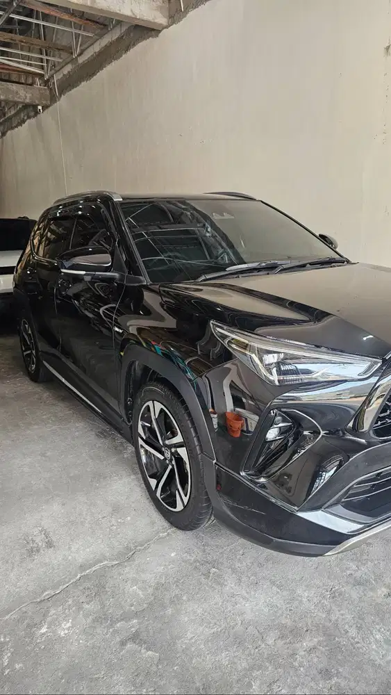 TOYOTA YARIS CROSS HYBRID 2023