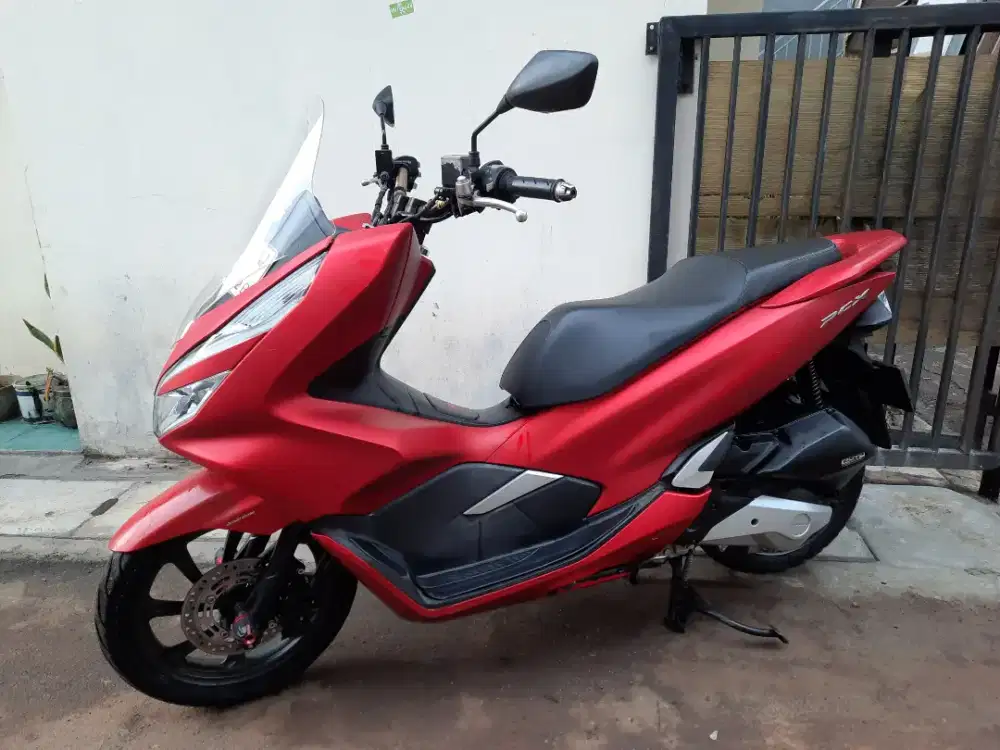 Honda pcx tahun 2018 bagus